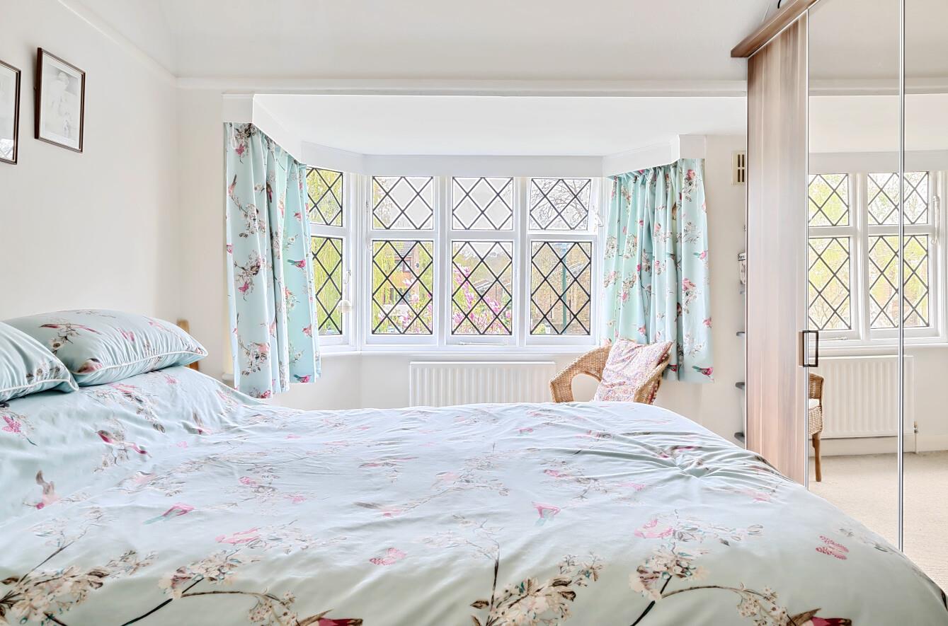 Latchmere Lane, Kingston Upon Thames Gibson Lane